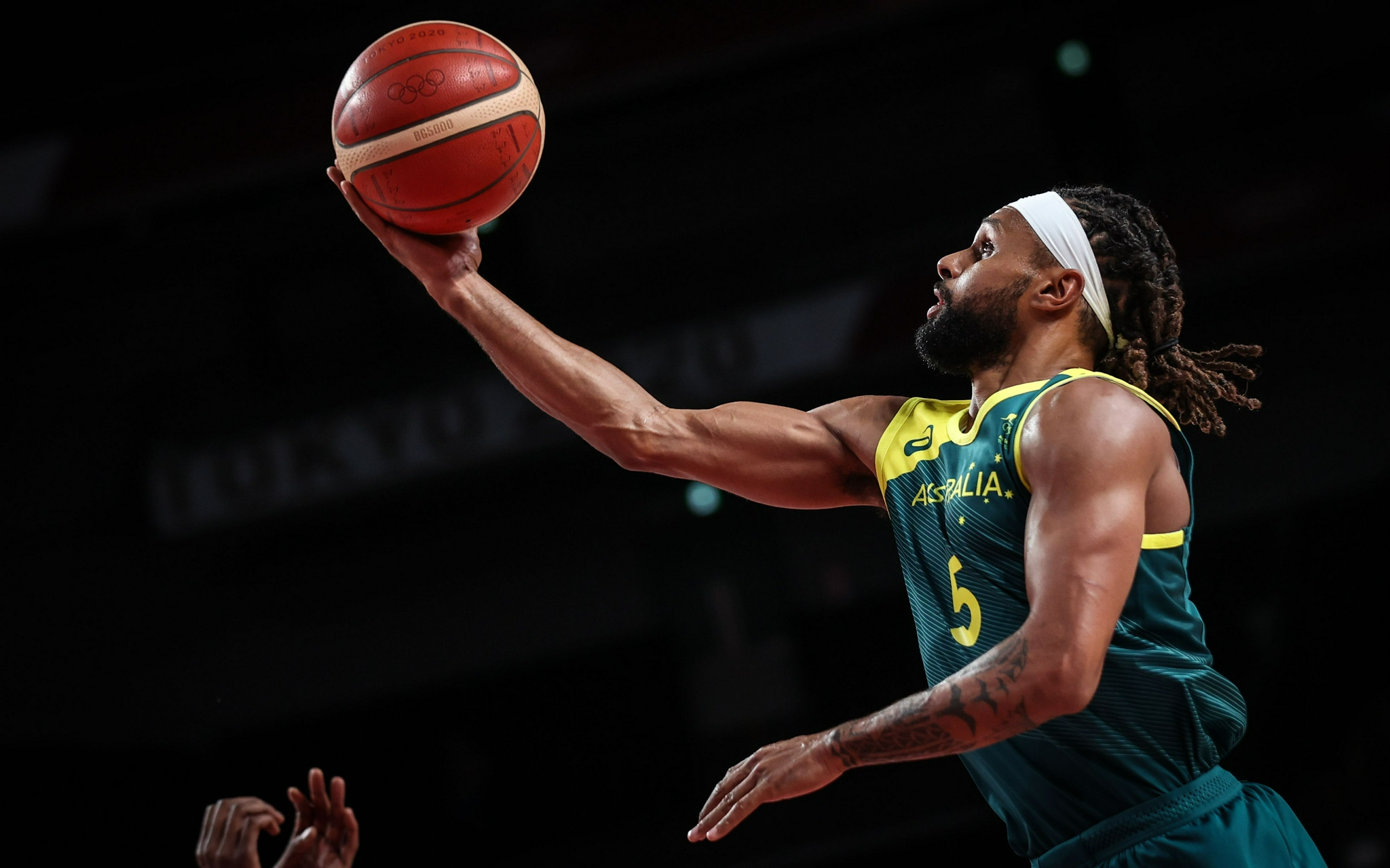 关于澳大利亚新秀令人惊艳,国际篮球锦标赛赢得赞誉的信息 关于澳大利亚新秀令人惊艳,国际篮球锦标赛赢得赞誉的信息