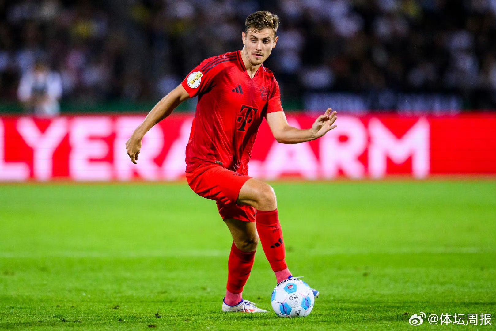 关于拜仁慕尼黑后卫当场昏倒,送医急救的信息 关于拜仁慕尼黑后卫当场昏倒,送医急救的信息