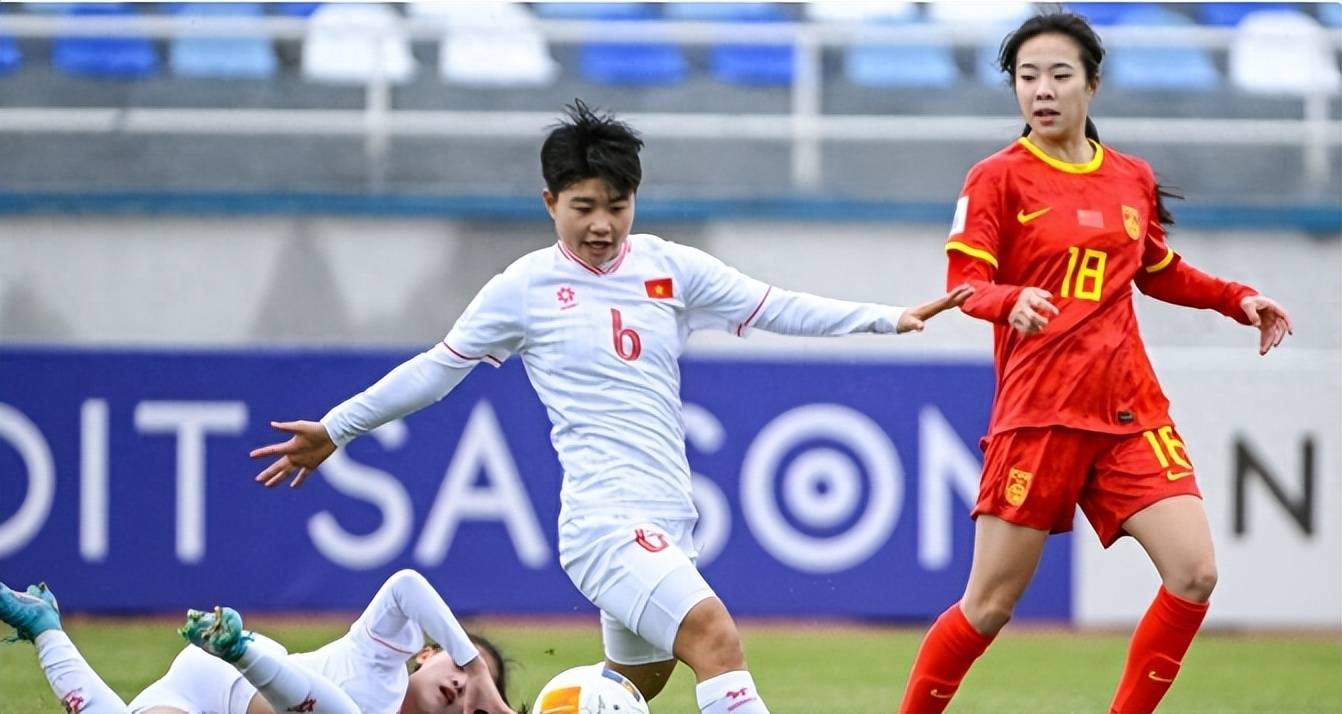 包含中国国家女足备战亚洲杯赛热火朝天的词条 包含中国国家女足备战亚洲杯赛热火朝天的词条