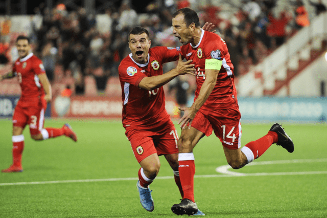 包含法国客场鏖战北马其顿，实现惊险胜利的词条