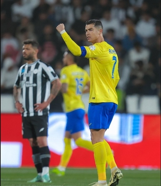 关于尤文图斯客场大胜，C罗梅开二度的信息