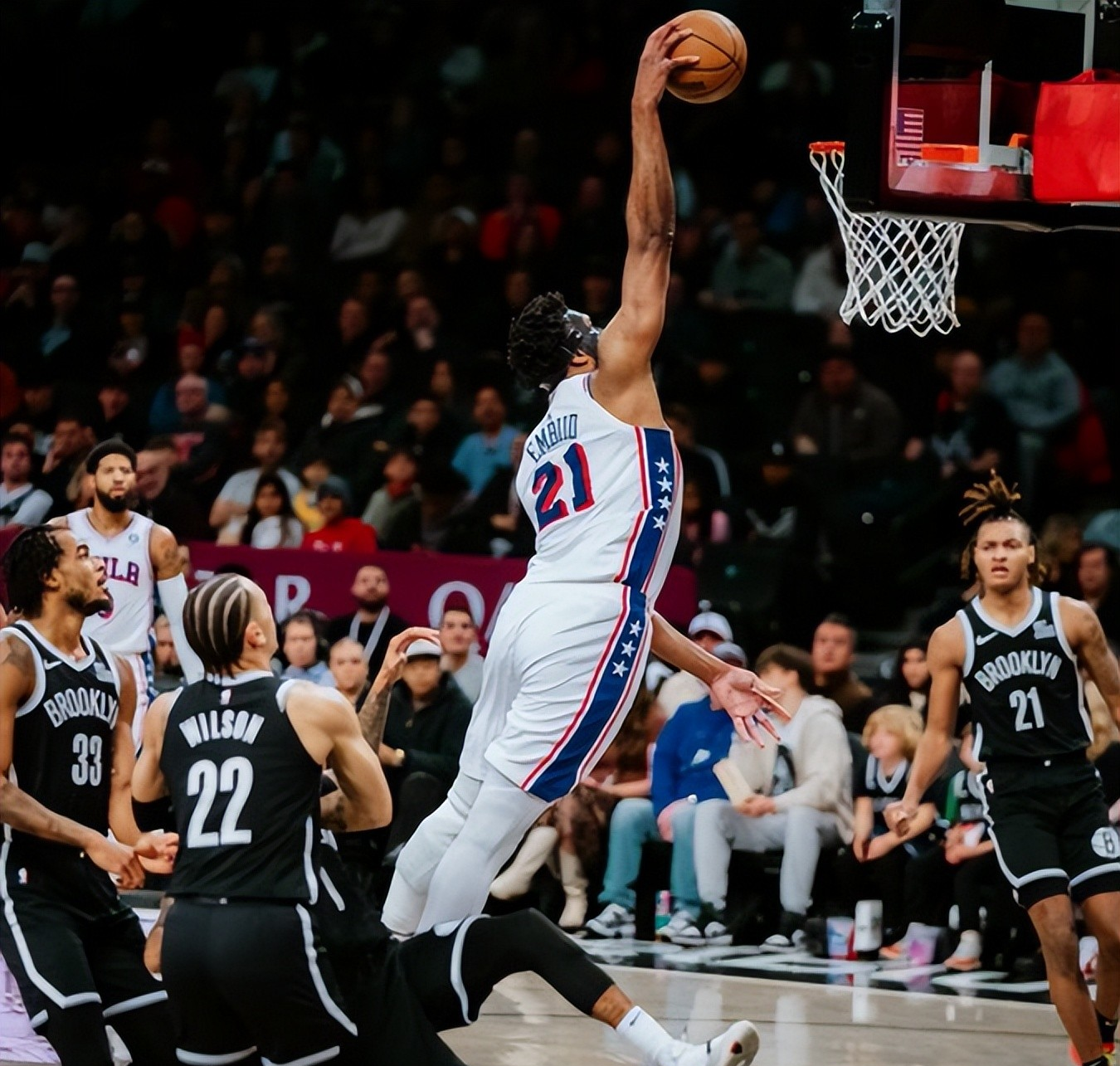 篮网后卫失误频出，需提高控球意识