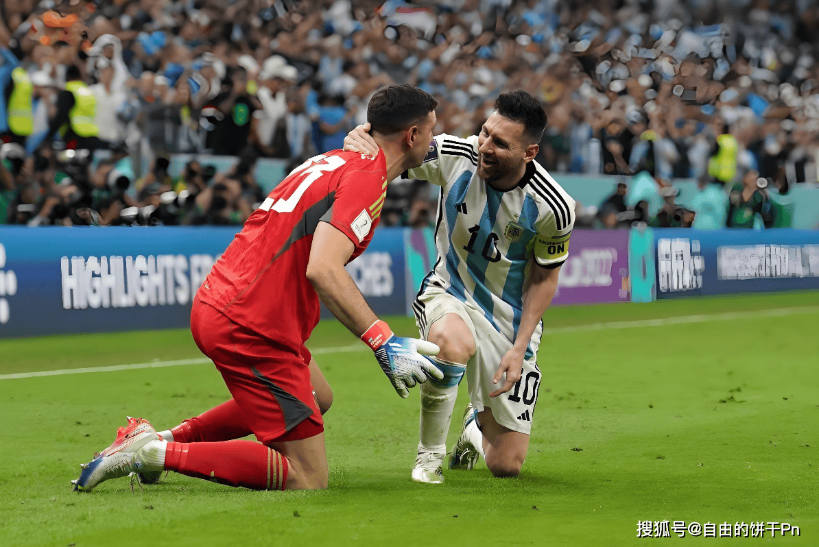 特批球员登场比赛,队友合作默契 特批球员登场比赛,队友合作默契