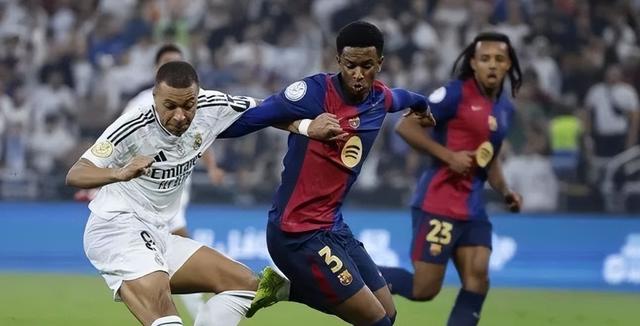 皇家马德里连续三场失利,球队陷入低谷期 皇家马德里连续三场失利,球队陷入低谷期