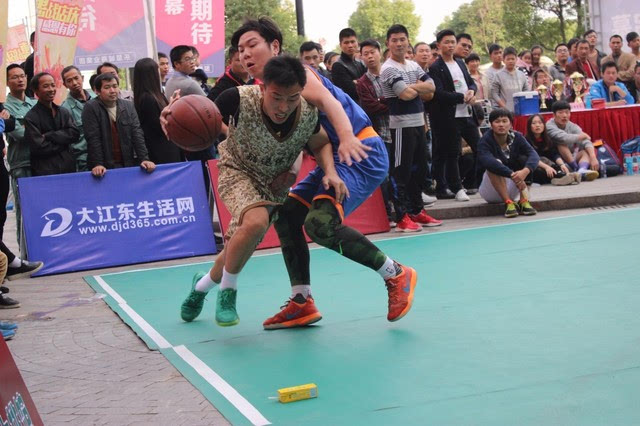 休息恢复后,蓝队球员状态火热,备战国际挑战赛的简单介绍 休息恢复后,蓝队球员状态火热,备战国际挑战赛的简单介绍