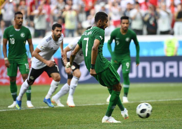 球场上的巅峰对决,国际足坛瞩目 球场上的巅峰对决,国际足坛瞩目