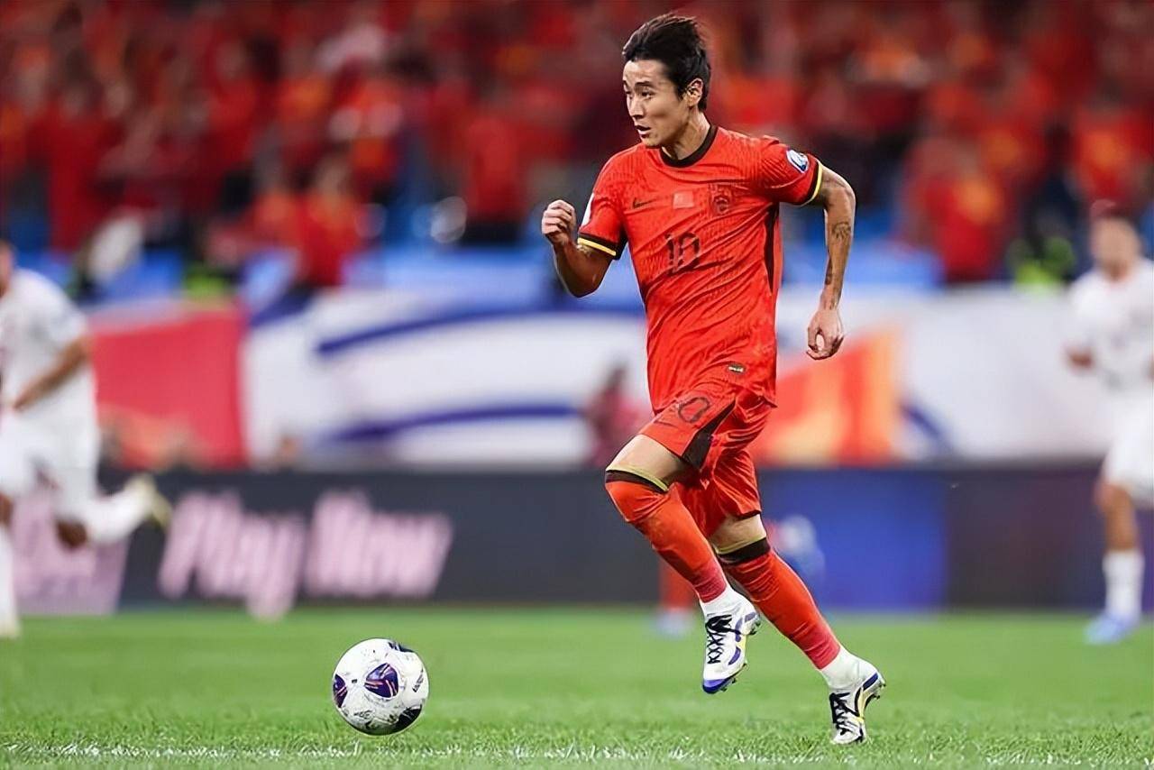 上海申鑫豪取胜利,为球迷带来惊喜的简单介绍 上海申鑫豪取胜利,为球迷带来惊喜的简单介绍