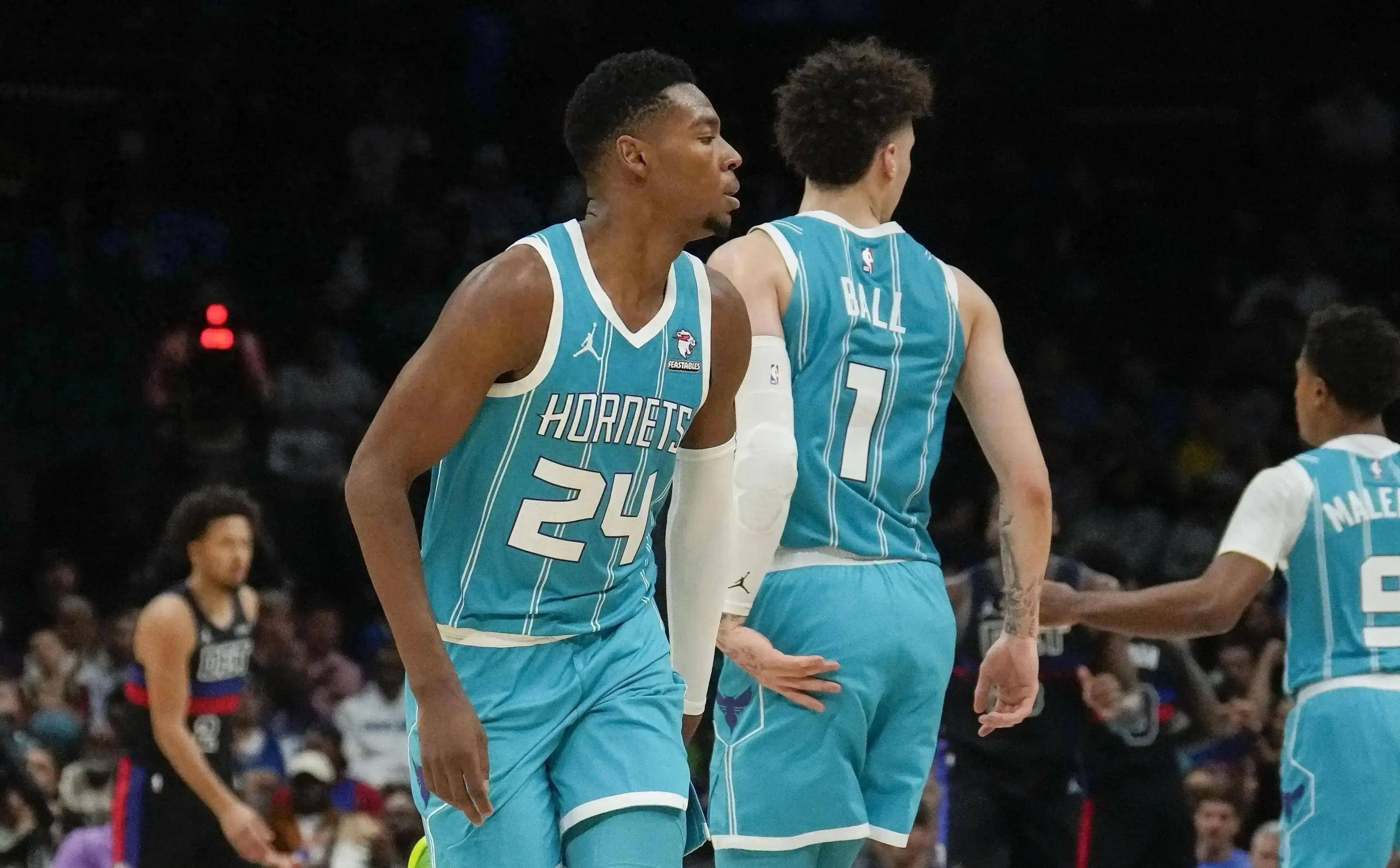 步行者血战黄蜂,最后时刻逆转获胜 步行者血战黄蜂,最后时刻逆转获胜