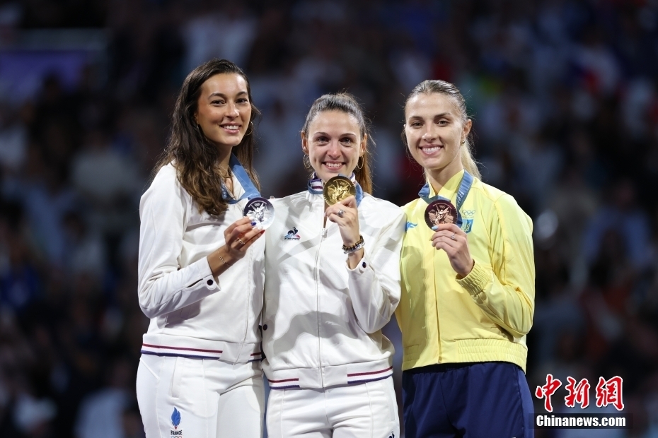 法国女篮斩获欧锦赛亚军 法国女篮斩获欧锦赛亚军