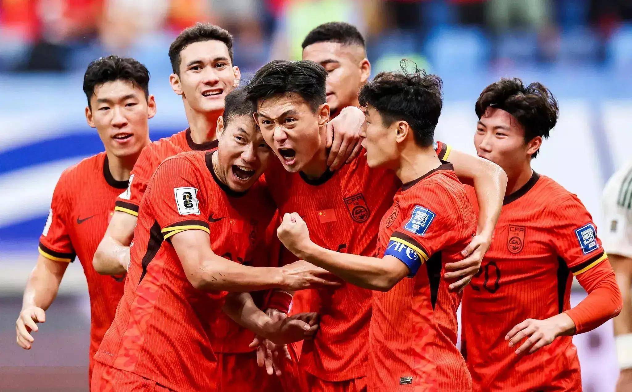 紧张气氛升温,球迷期待着本轮比赛的简单介绍 紧张气氛升温,球迷期待着本轮比赛的简单介绍