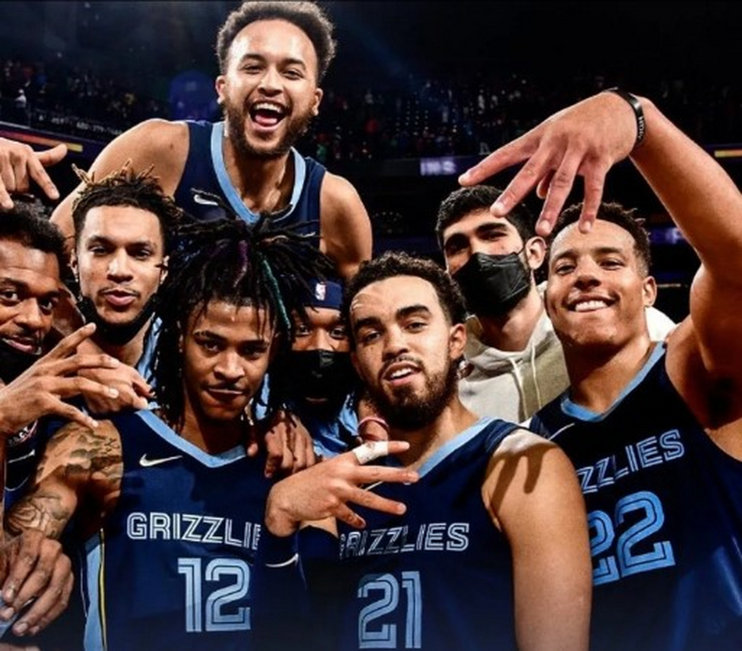 开拓者队在客场力克灰熊,取得连胜的简单介绍 开拓者队在客场力克灰熊,取得连胜的简单介绍