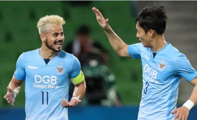 考尔夫特主场大比分取胜，引人瞩目表现