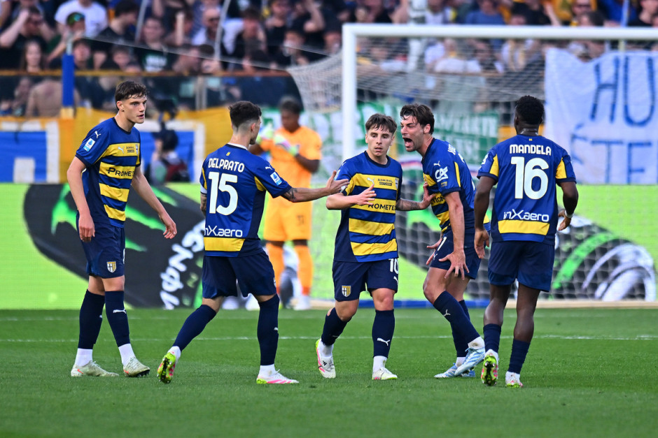 帕尔马客场大胜克罗托内,换来短暂喘息的简单介绍 帕尔马客场大胜克罗托内,换来短暂喘息的简单介绍