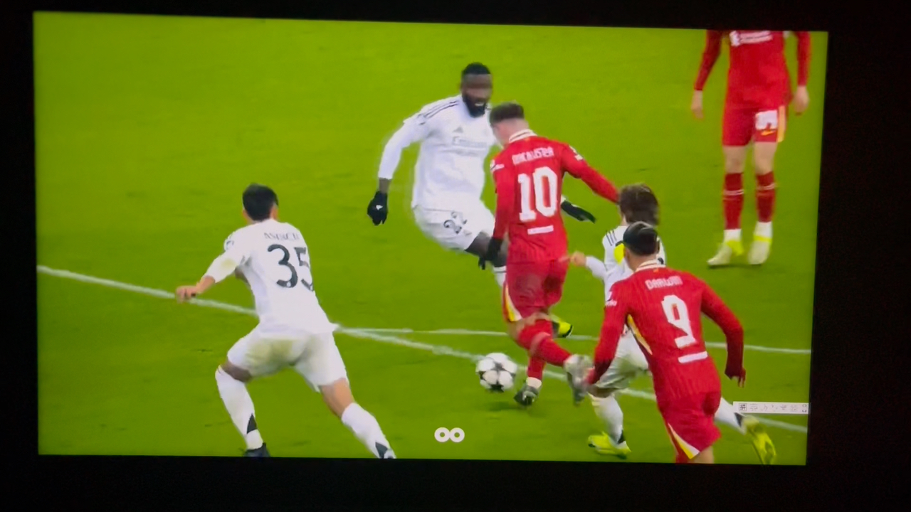 利物浦逼平马德里竞技,巩固欧冠小组第一位置的简单介绍 利物浦逼平马德里竞技,巩固欧冠小组第一位置的简单介绍