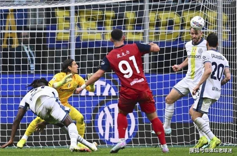 国米阵中重要进攻球员受伤退出比赛的简单介绍 国米阵中重要进攻球员受伤退出比赛的简单介绍