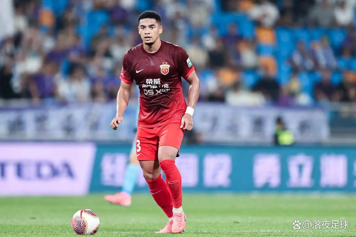 包含争冠球队在国内足球职业联赛中异军突起的词条