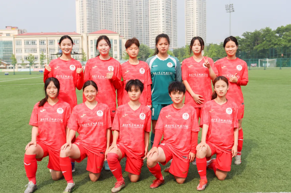 热门足球赛事:女足冠军夺冠悬念大,赛况扣人心弦的简单介绍 热门足球赛事:女足冠军夺冠悬念大,赛况扣人心弦的简单介绍