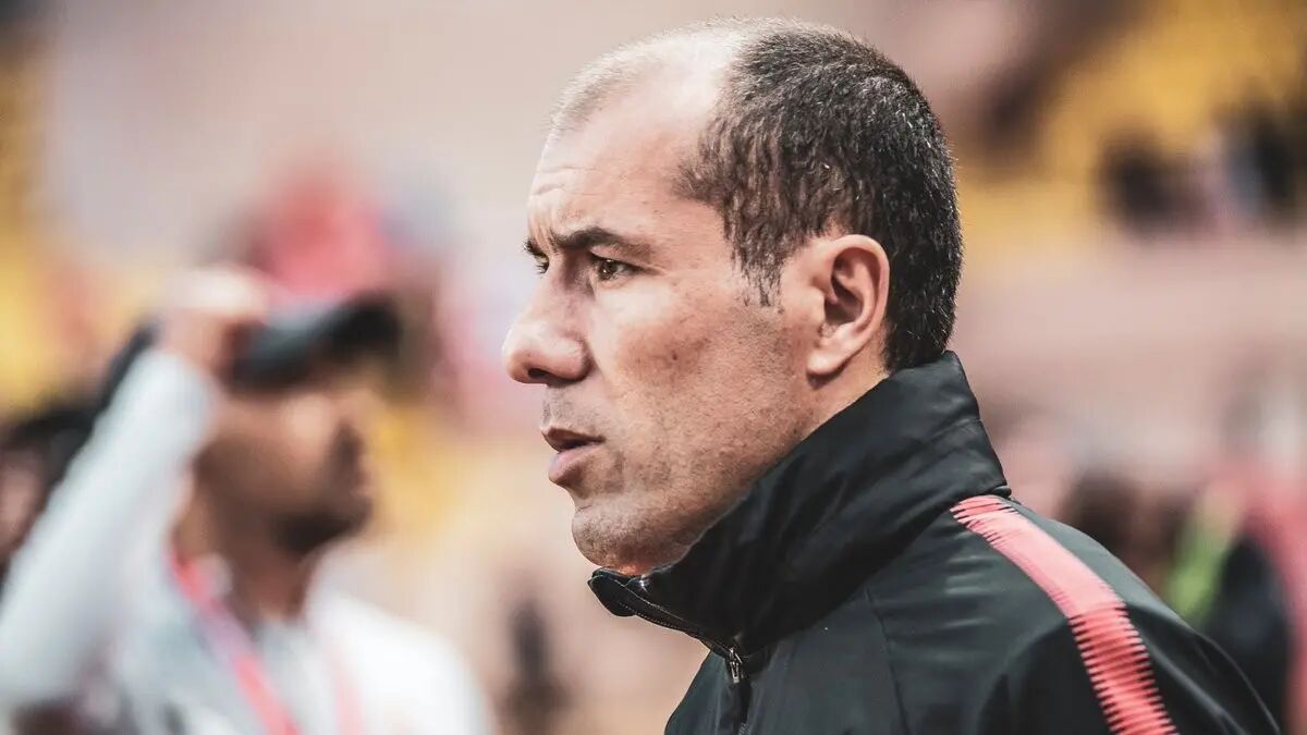 摩纳哥后防线薄弱,连续失球导致战败 摩纳哥后防线薄弱,连续失球导致战败