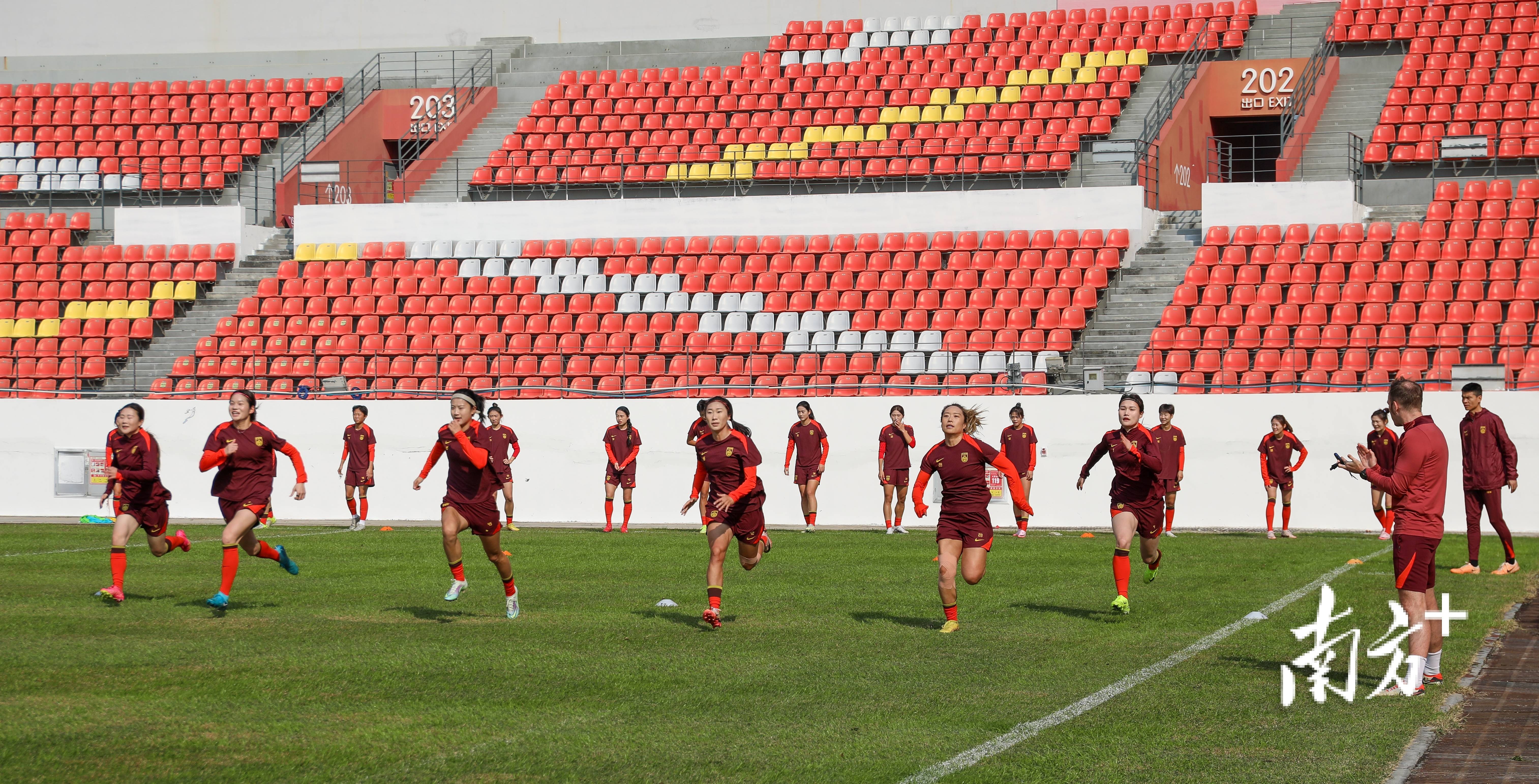 关于比利时女足队员在比赛中交出亮眼答卷的信息 关于比利时女足队员在比赛中交出亮眼答卷的信息