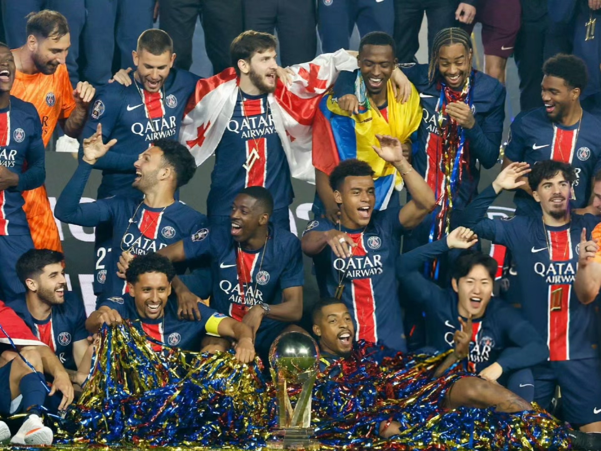 关于巴黎圣日耳曼击败里尔,稳住榜首位置的信息 关于巴黎圣日耳曼击败里尔,稳住榜首位置的信息