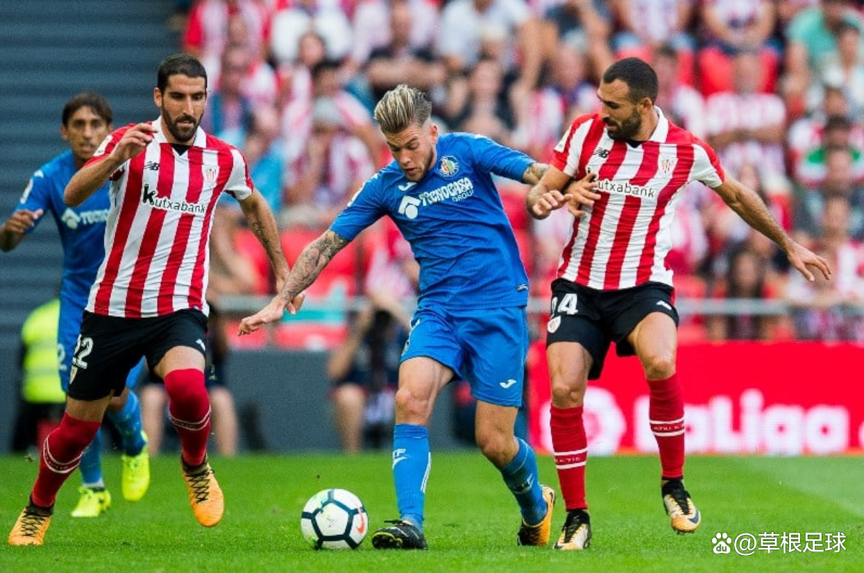 比利亚雷亚尔小将破门,帮助球队反超对手的简单介绍 比利亚雷亚尔小将破门,帮助球队反超对手的简单介绍