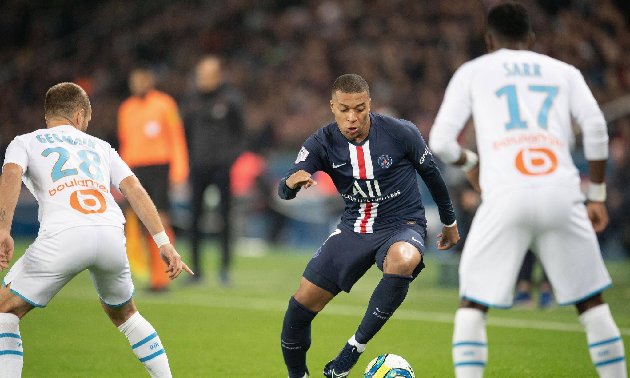 里昂主场未能取胜,近三轮联赛不胜 里昂主场未能取胜,近三轮联赛不胜