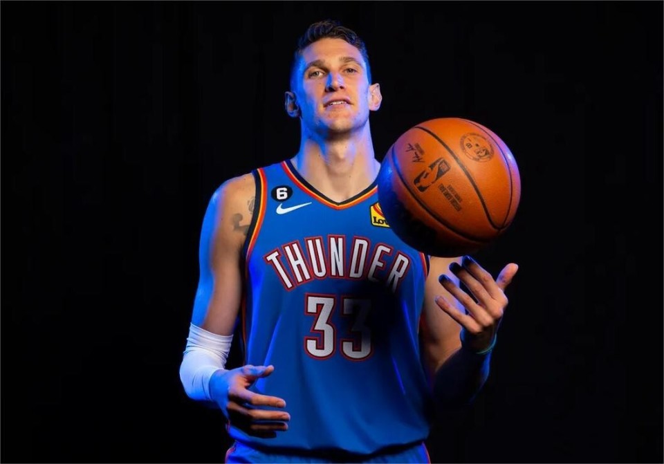 NBA老将球员退役消息传来,球迷哀叹结束时光的简单介绍 NBA老将球员退役消息传来,球迷哀叹结束时光的简单介绍