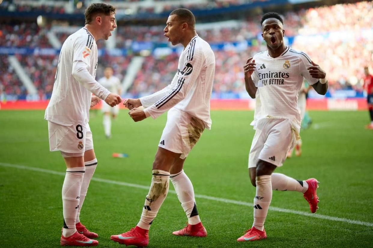 包含昨日美洲杯:皇马爆冷英格兰,争议判罚的词条 包含昨日美洲杯:皇马爆冷英格兰,争议判罚的词条