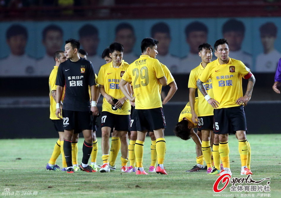 河南建业客场战平广州恒大,备战关键战役 河南建业客场战平广州恒大,备战关键战役