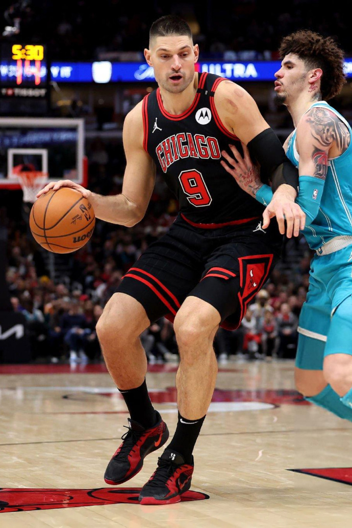 76人主场击败黄蜂,继续保持不败! 76人主场击败黄蜂,继续保持不败!