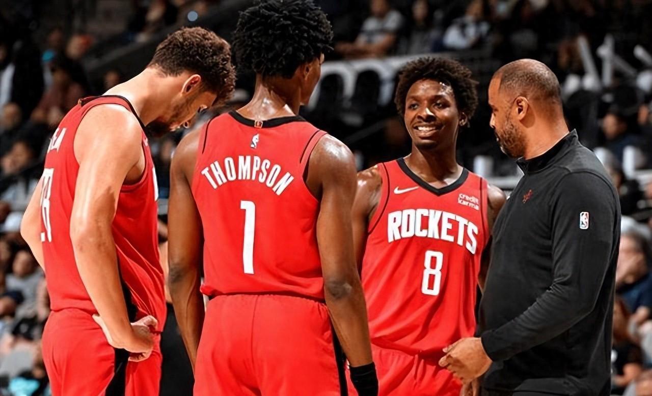 灰熊碾压吉林队,拉文状态火热 灰熊碾压吉林队,拉文状态火热