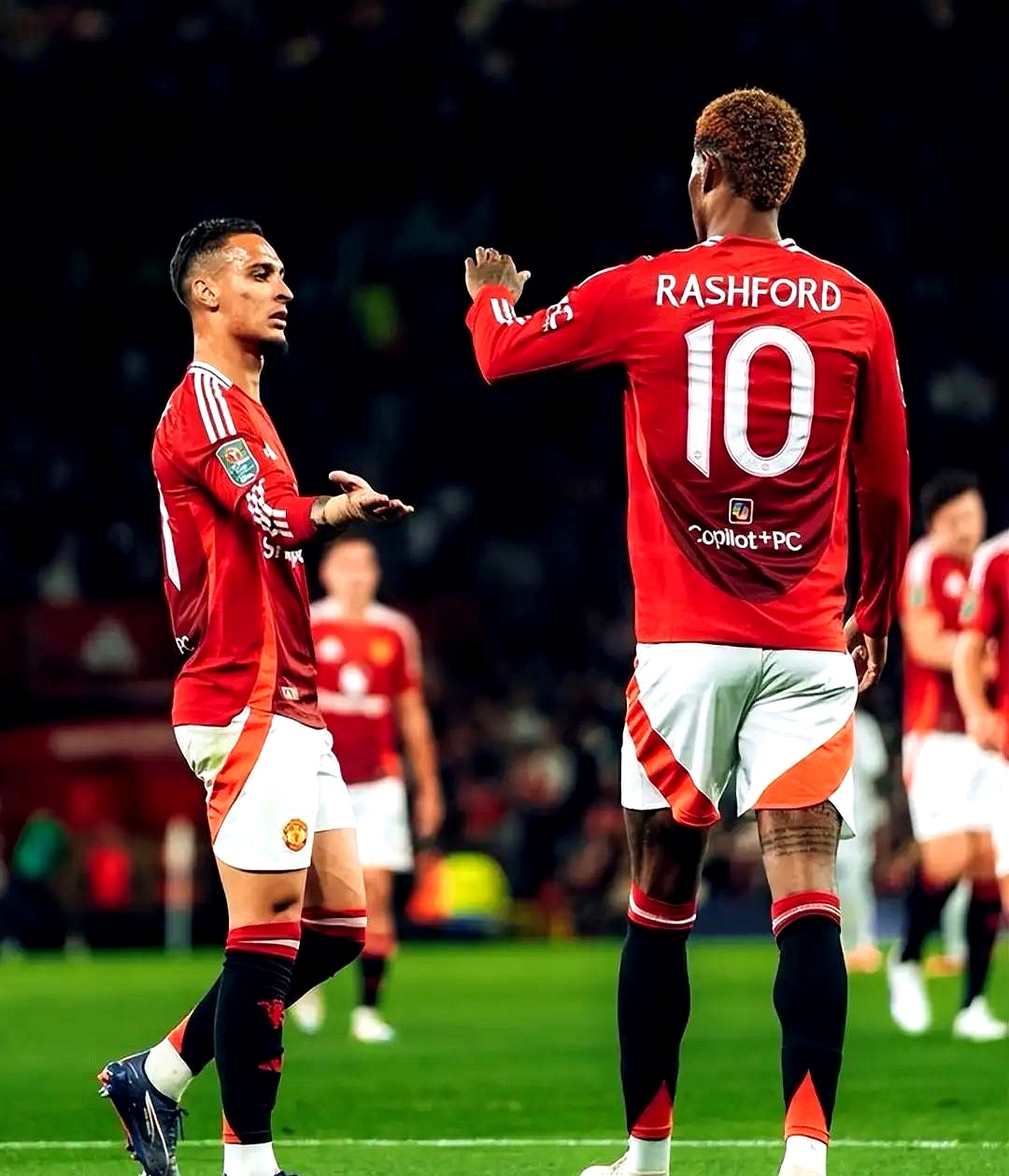 曼联主帅表态：球队必须全力以赴追赶领头羊