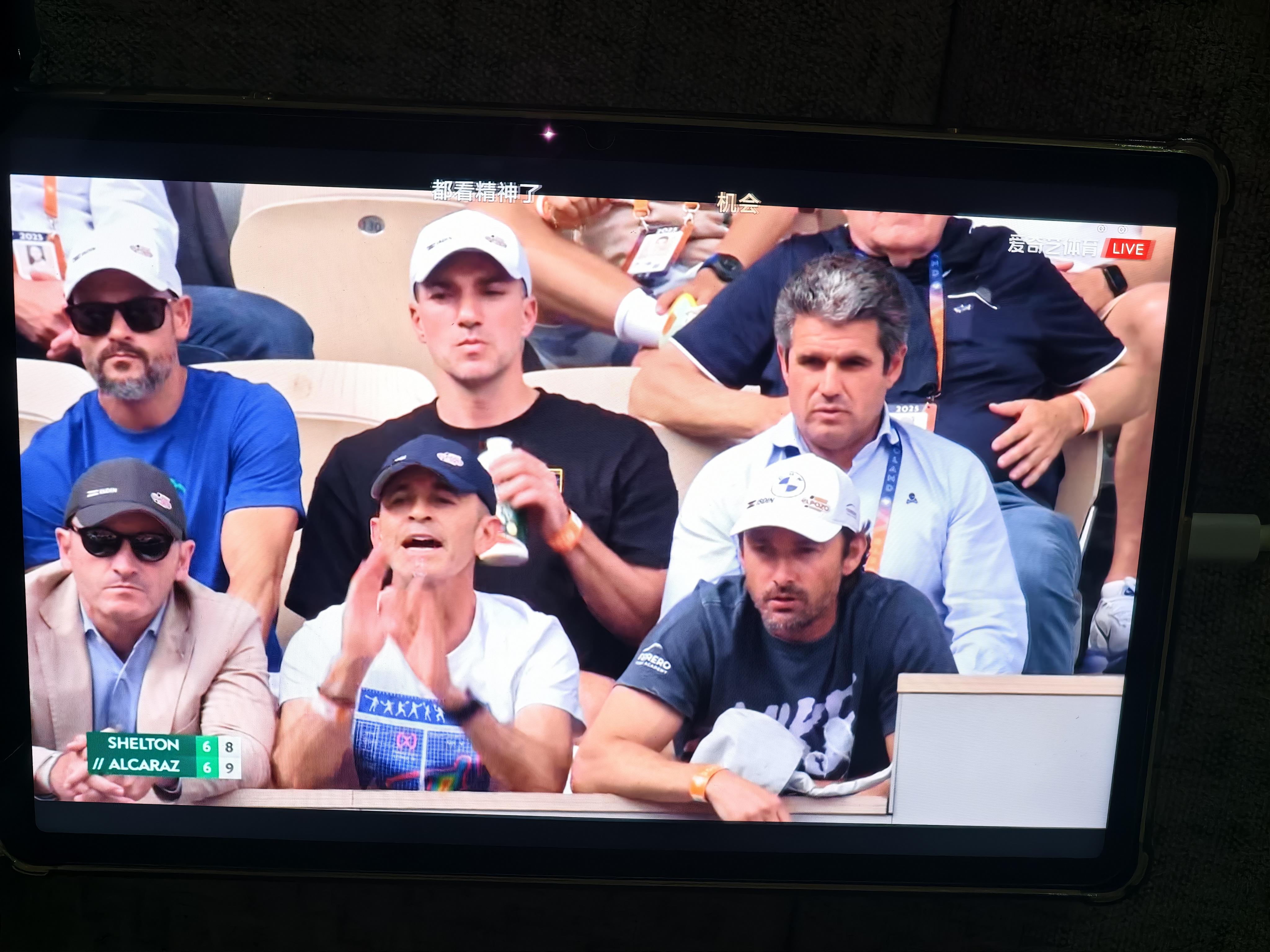 法网翻盘澳网，阿尔卡拉斯扛起全队