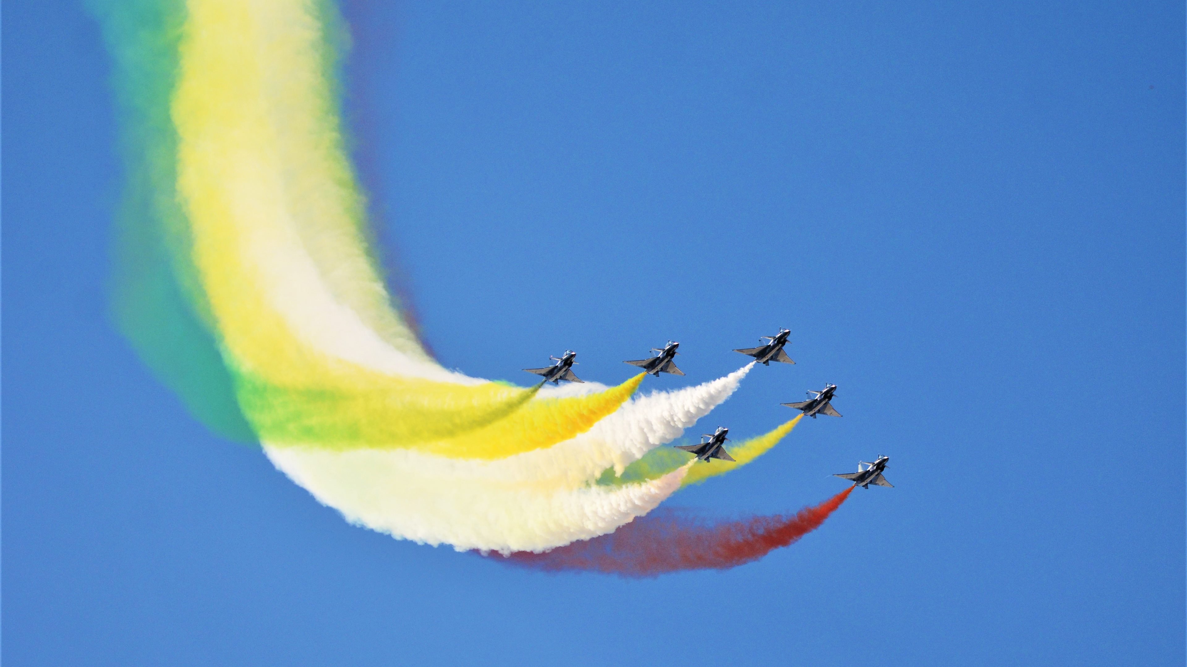 字母哥防守锁死对手的哲学，凯尔特人对阵猛龙的战术启示